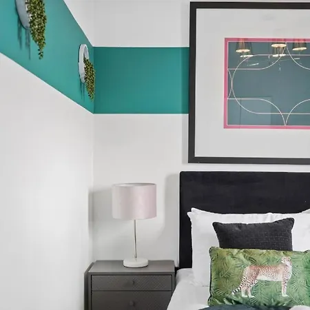 Charming Duplex Penthouse - Great Location