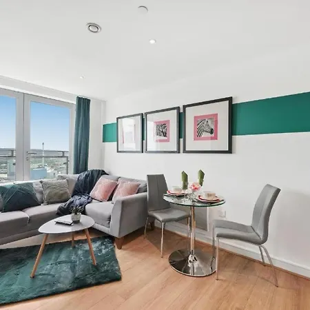 شقة Charming Duplex Penthouse - Great Location ليدز